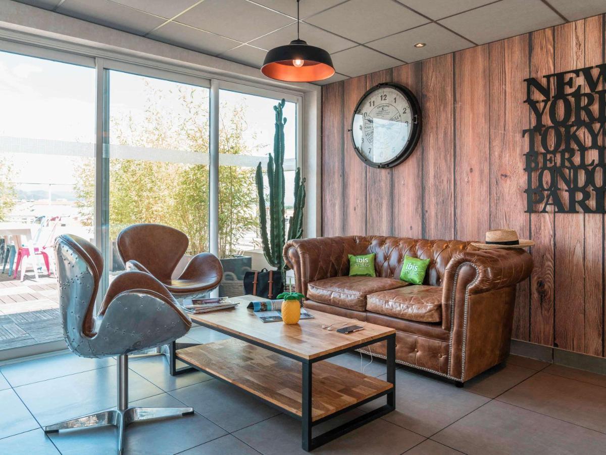 Ibis Styles Hyeres Rooftop & Spa Exterior foto